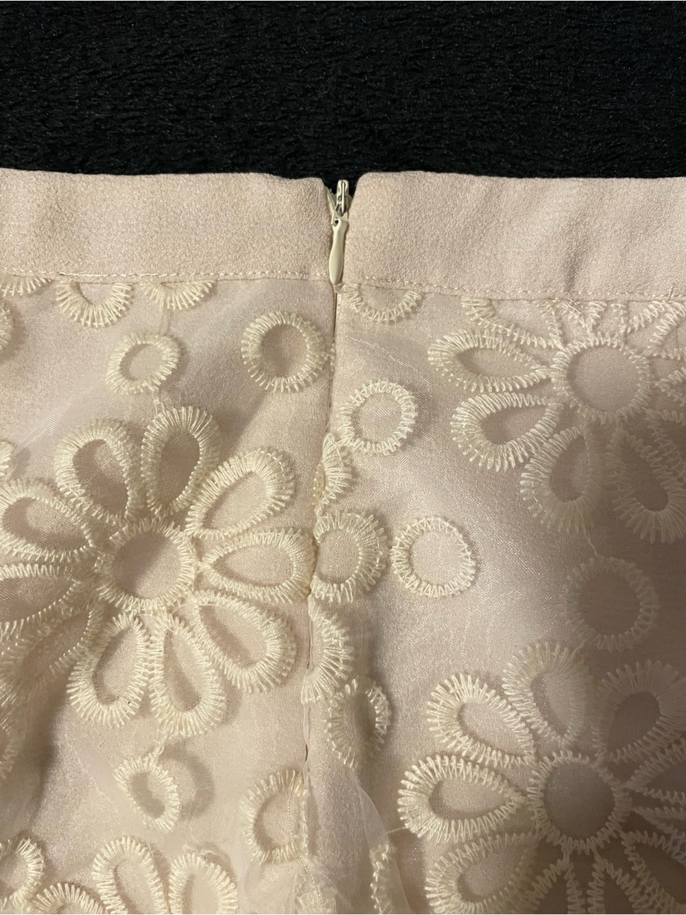 Sugarlips Embroidered Cream Mini Skirt - Picture 6 of 12